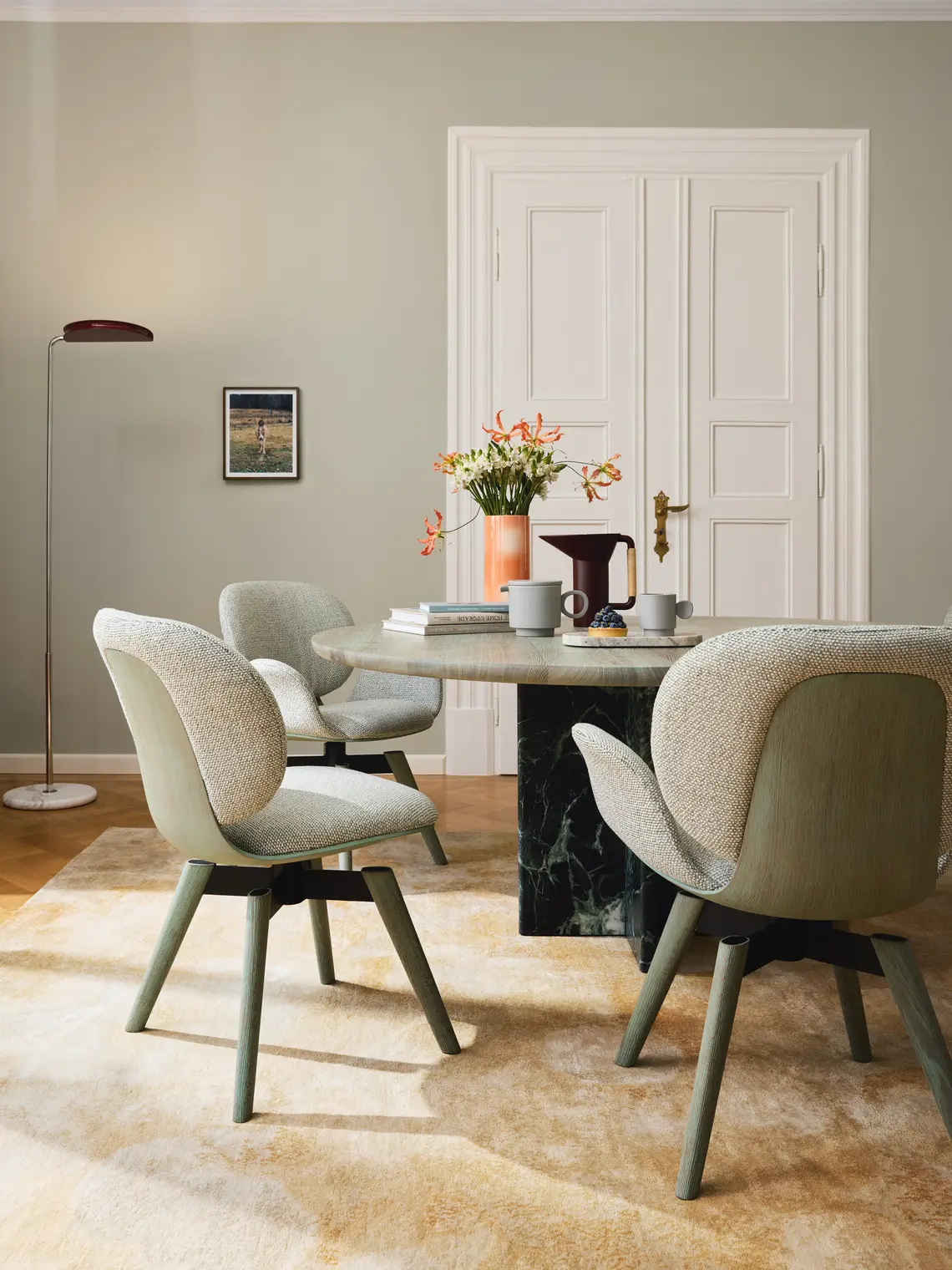 Freifrau Ivy moderne Stuehle mit Drehgestell
